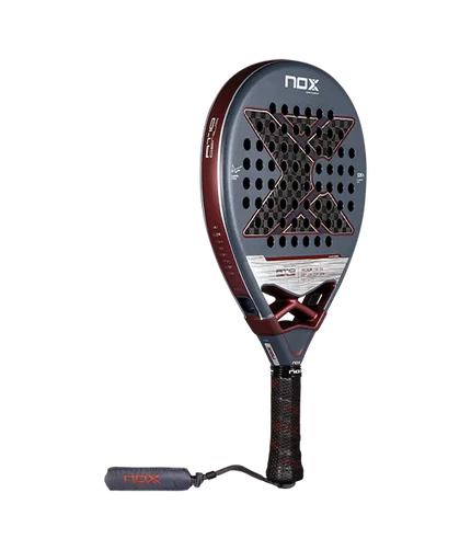 Pala NOX AT10 Genius 12K 2025 Agustín Tapia