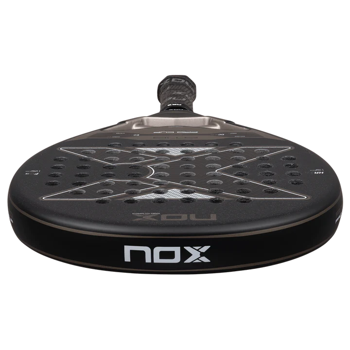 Pala NOX AT10 Pro Cup Hard by Agustin Tapia 2026