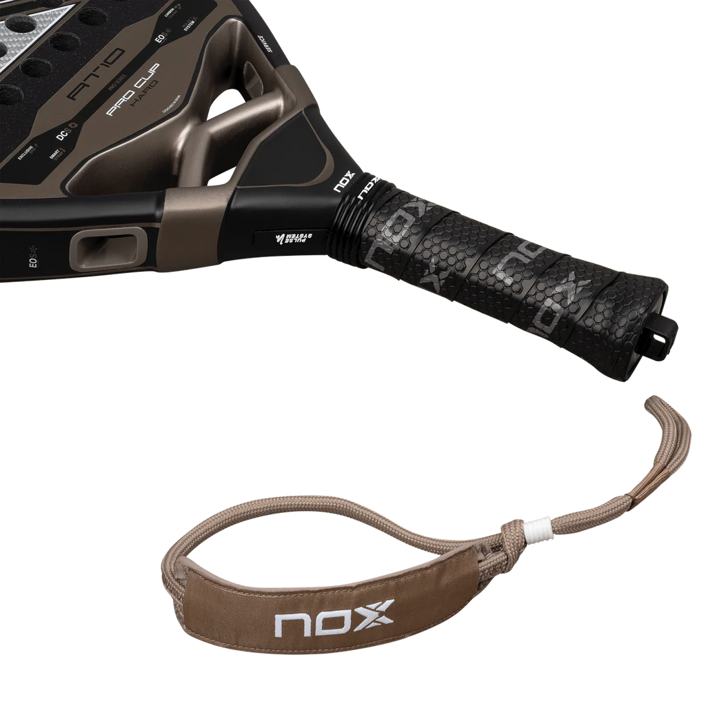 Pala NOX AT10 Pro Cup Hard by Agustin Tapia 2026