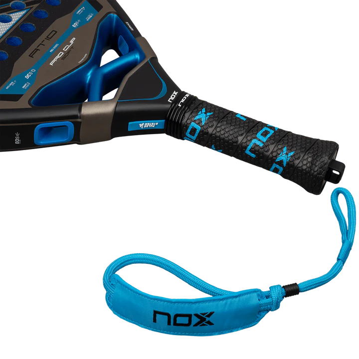 Pala NOX AT10 Pro Cup Soft 2026