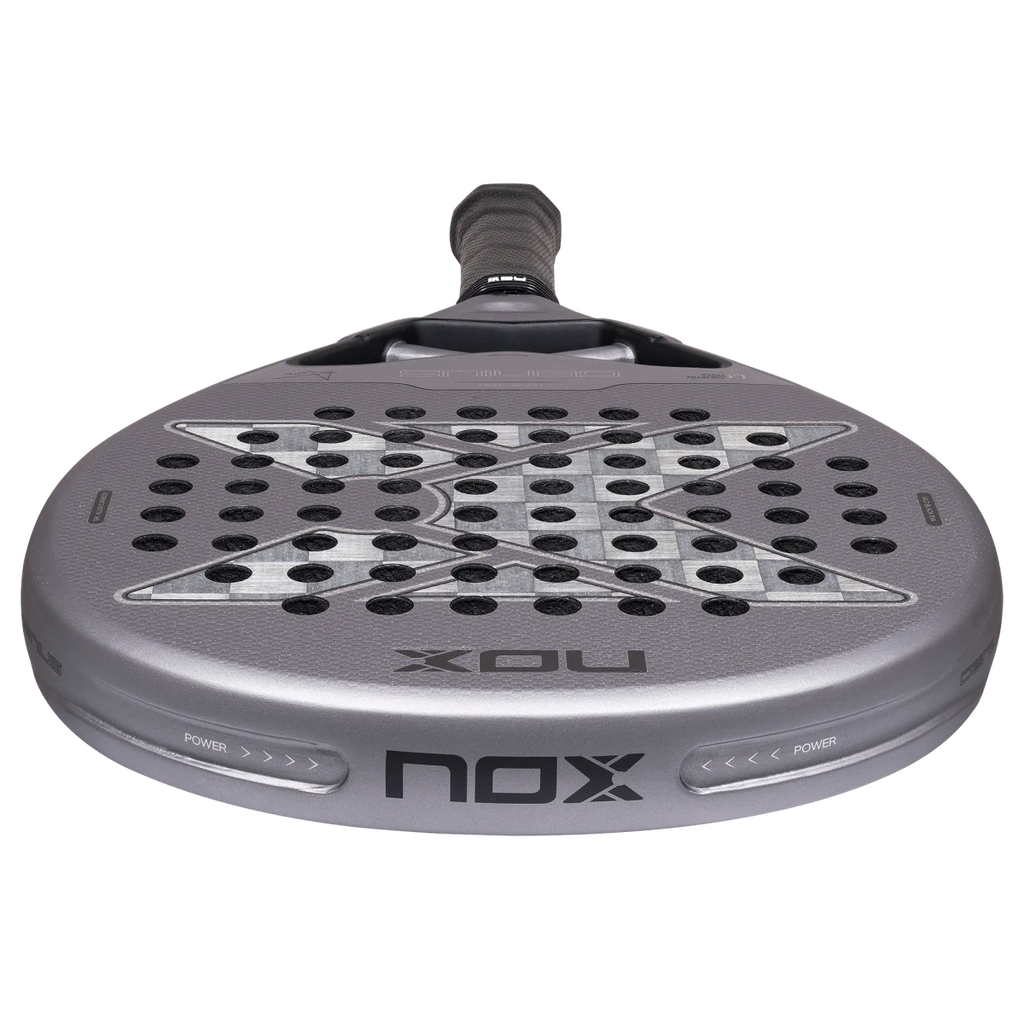 Pala NOX AT10 Genius 18K by Agustin Tapia 2027